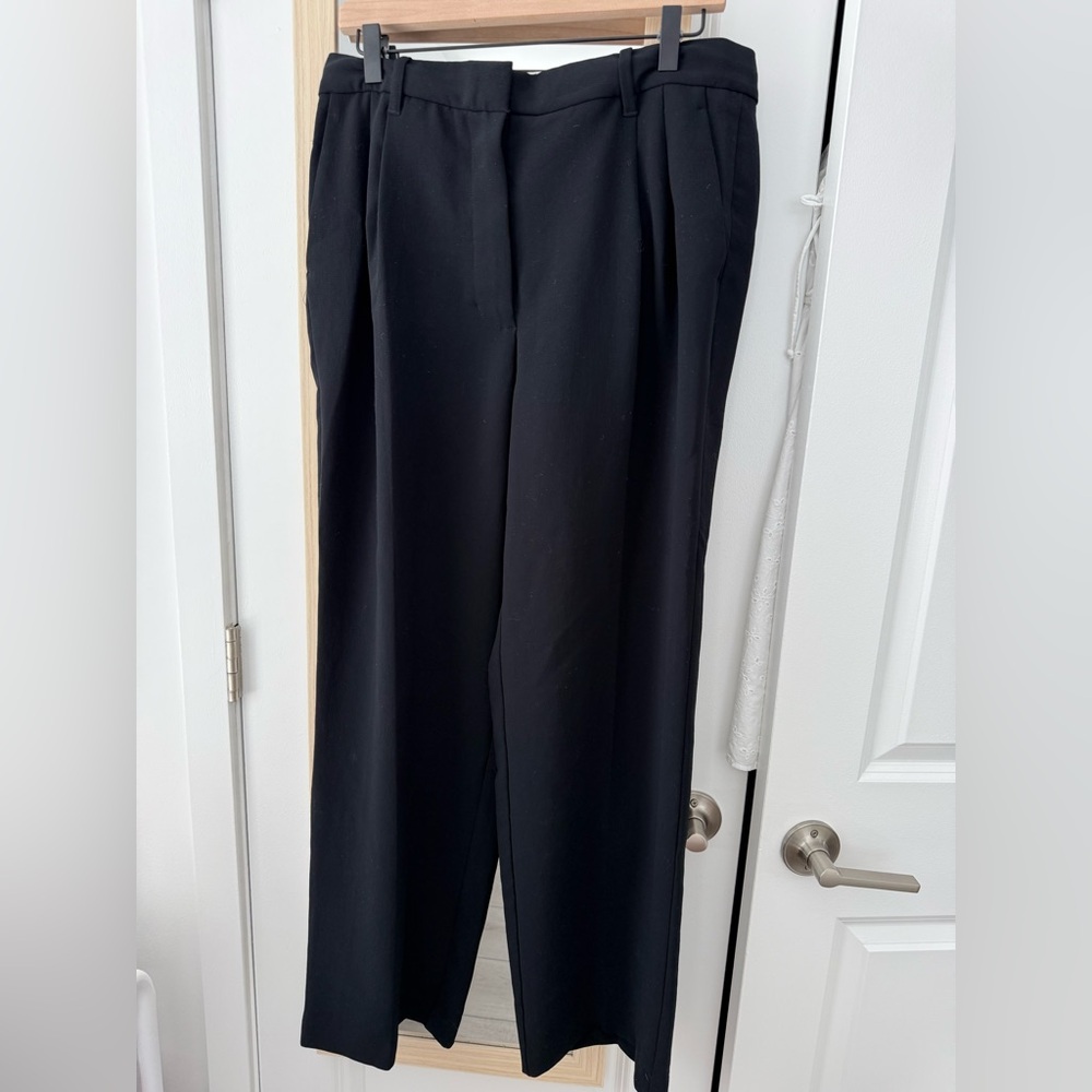 Aritzia Wilfred Effortless Pants